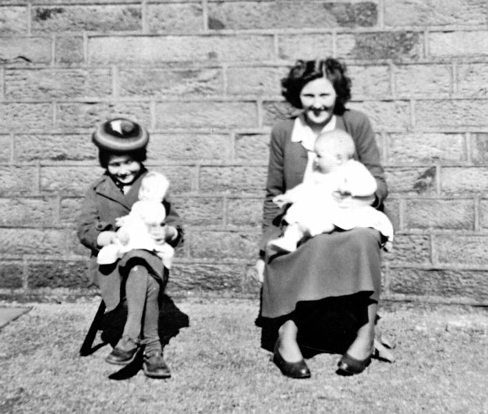 SD01 - 1950 or 51 - Susan Day and Florrie Dodgen.JPG - Susan Day ( nee shepherd) and Florrie Dodgen (nee Evans ) Outside the Baptist Chapel 1950 or 1951.